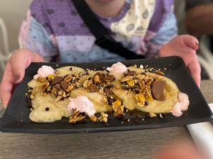 Snickers pancakes   at Amour Patisserie Vegetale in Nice