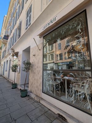  at Amour Patisserie Vegetale in Nice