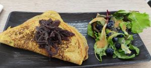 Omlette at Amour Patisserie Vegetale in Nice