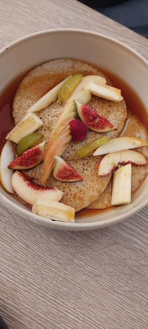 Pancakes at Amour Patisserie Vegetale in Nice