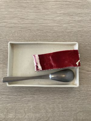 Strawberry cheesecake   at Amour Patisserie Vegetale in Nice