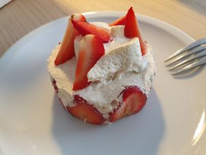 Fraisier at Amour Patisserie Vegetale in Nice