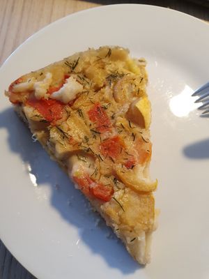 Quiche at Amour Patisserie Vegetale in Nice