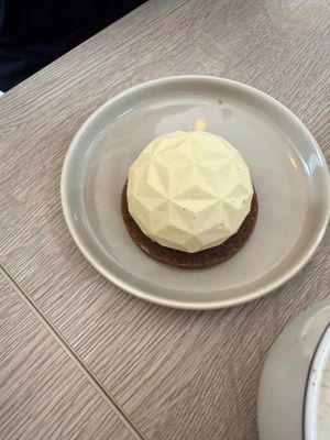 Opera pastry  at Amour Patisserie Vegetale in Nice