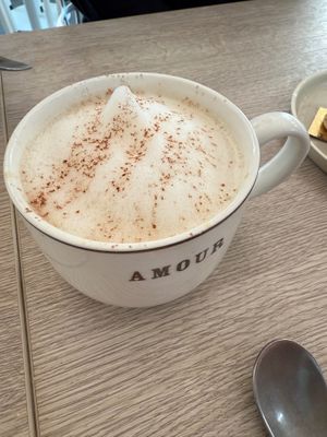 oat milk cappuccino at Amour Patisserie Vegetale in Nice