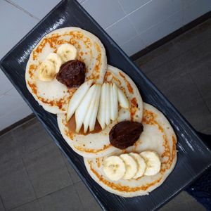 GF pancakes 😍 at Amour Patisserie Vegetale in Nice