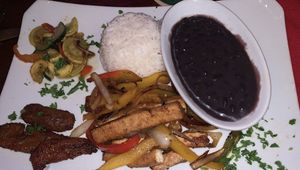 Tofu Ropa Vieja. at Cuba's Cookin' in Oranjestad