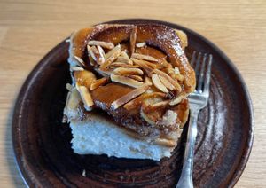 Apfel-Mandel Schnecke   at Zeit für Brot - Charlottenburg in Berlin