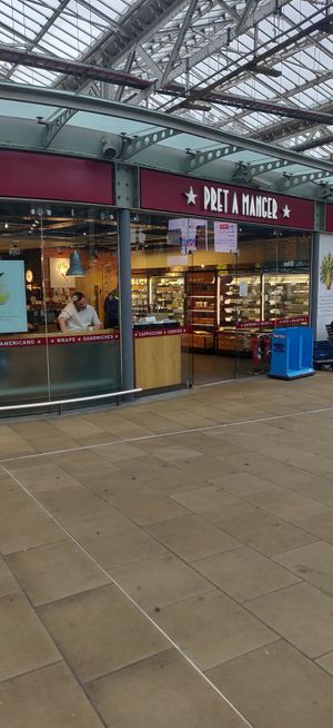 Trains at Pret A Manger - Waverley Station in Edinburgh