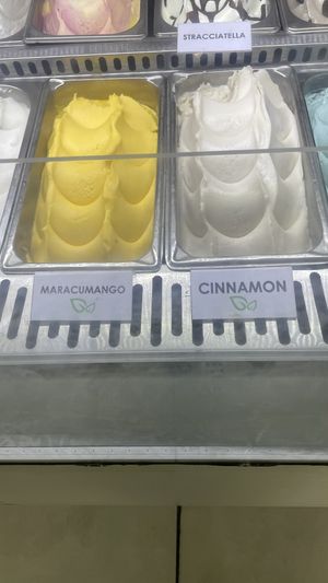 Helados  at Napoli Artisan Gelato  in Lima