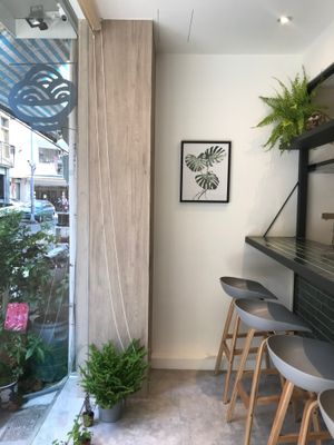 Nice bar seat, pretty. at Syuan Noodles and Coffee 小有名堂 - Xiǎo Yǒu Míng Táng in Chiayi