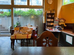 Cozy Cafe Aesthetic at Nagi Shokudo in Kamakura