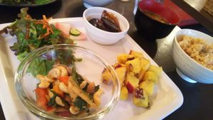 Mixed lunch at Nagi Shokudo in Kamakura