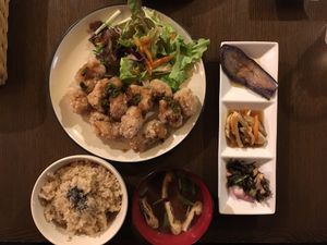 Dinner set at Nagi Shokudo in Kamakura
