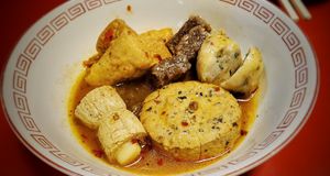 Soya creations in spicy broth (appetizer) at TàiLáng ZhōngHuá Lāmiàn in Tainan