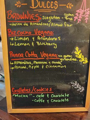 Desserts at Almazen Cafe in Sevilla