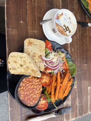Vegan Irish breakfast and chai latte with soy milk   at Beanhive Coffee in Dublin