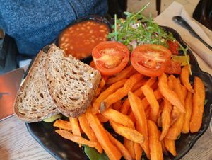 Vegan Irish breakfast at Beanhive Coffee in Dublin