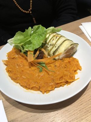 Tempeh peanut rice roll #Veganuary at Venuss - Herrengasse in Vienna