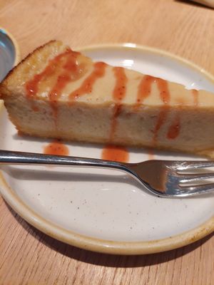 Lemon cheesecake at Venuss - Herrengasse in Vienna