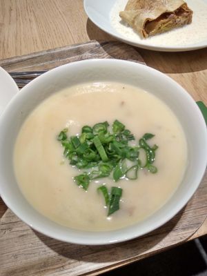 kohlrabi soup with wild rice was great at Venuss - Herrengasse in Vienna