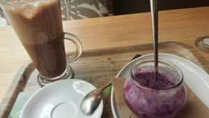 Hot chocolate and coconut rice pudding with cherries at Venuss - Herrengasse in Vienna