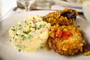 lunch menu - deep fried eggplant with potato salad at Venuss - Herrengasse in Vienna