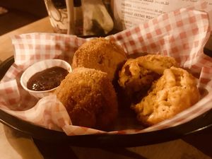 Vegan Mac n Cheeseballs at Guac 'n' Roll in Liverpool