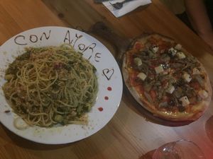 Spaghetti amalfitani and Umbria Pizza at Vitalia's in Cairns
