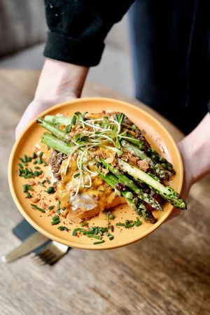 BRIOCHE
brioche/champignons/asparagus/’cheese’ sauce/’bechamel’ at Relax na Wilczej in Warsaw