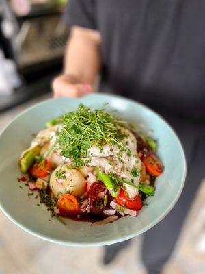 ASPARAGUS SALAD (GF)

asparagus/radish/baked potatoes/tzatziki/vegan feta  at Relax na Wilczej in Warsaw