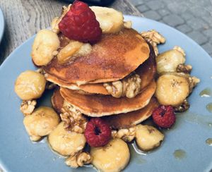Vegan pancakes at Relax na Wilczej in Warsaw