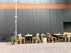 outside seating at Noah's Restaurant in Mainz