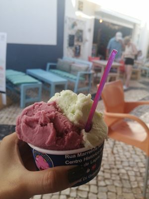 Port wine and melon ice cream at Gelateria Crema di Gelato in Lagos