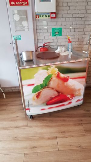 Crepes at Gelateria Crema di Gelato in Lagos