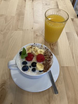 Oat porridge  at Umami Good Food in Tenerife