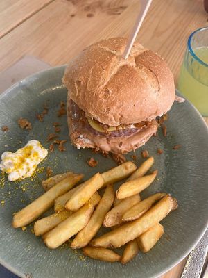 Burger at Umami Good Food in Tenerife