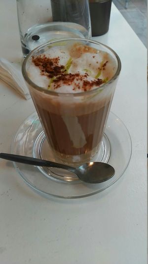 Vegan "barraquito" at Umami Good Food in Tenerife