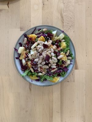 Ensalada de judía blanca  at Umami Good Food in Tenerife