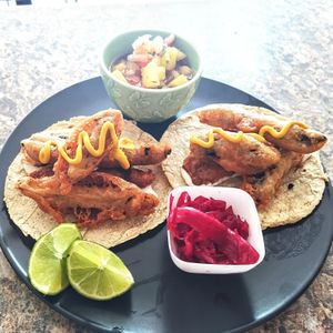 Tacos estilo Ensenada 2pz
Portobello capeado (pregunta por la opción libre de gluten) en tortilla de maíz servido con ceviche de piña aderezos vegan y chucrut morado at Mexico Lindo y Vegetariano in Mexicali