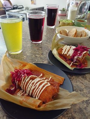 Tamales preparados! *NUESTRO PLATILLOS ESTRELLA* Tamales blantbased (rojos o verdes) preparados con frijol de corazon ❤️ crema de coliflor, chucrut morado y salsa Macha.  at Mexico Lindo y Vegetariano in Mexicali