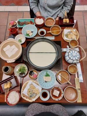 Yuba and Yudoufu set at Okabeya in Kyoto