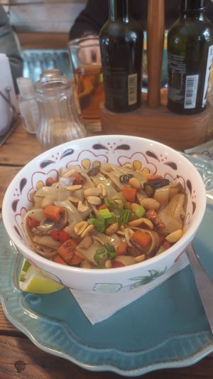 Pad Thai exquisito! at La Casa Organica in Santiago