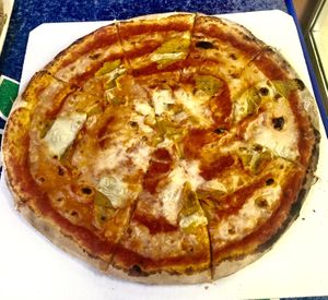 Happy pig  at Pizza Mia in Bologna