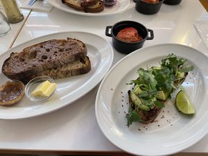 Avocado toast and extra toast and almond butter  at Bills in Fukuoka