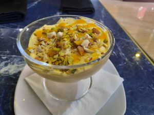 Mango shirk hand at Delhi Darbar in Tenerife