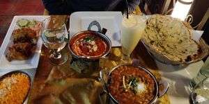 Curry, coconut rice and onion baji (rest is not vegan!) at Delhi Darbar in Tenerife