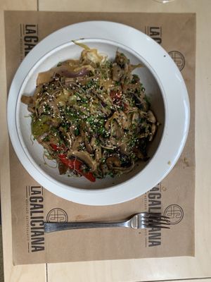 Wok setas   at The Veggie Carmen in Santiago De Compostela