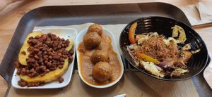 Zorza. Albobdigas(meat balls). Noddles wok. at The Veggie Carmen in Santiago De Compostela