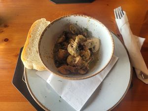 Funghi all'aglio at Torna a Surriento in Bangor